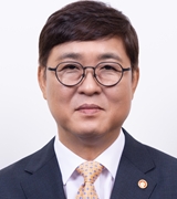 Chae Hwi-young