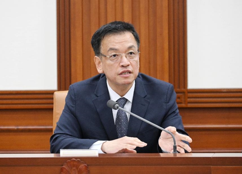 Deputy Prime Minister and Minister of Economy and Finance Choi Sang-mok on Dec. 4 sent an urgent letter to finance-related institutions abroad reassuring them that the nation's political and economic systems are running normally. He is shown here on the same day speaking at the Emergency Ministerial Meeting on Economic Affairs at Government Complex-Seoul in the capital's Jongno-gu District. (Ministry of Economy and Finance)  