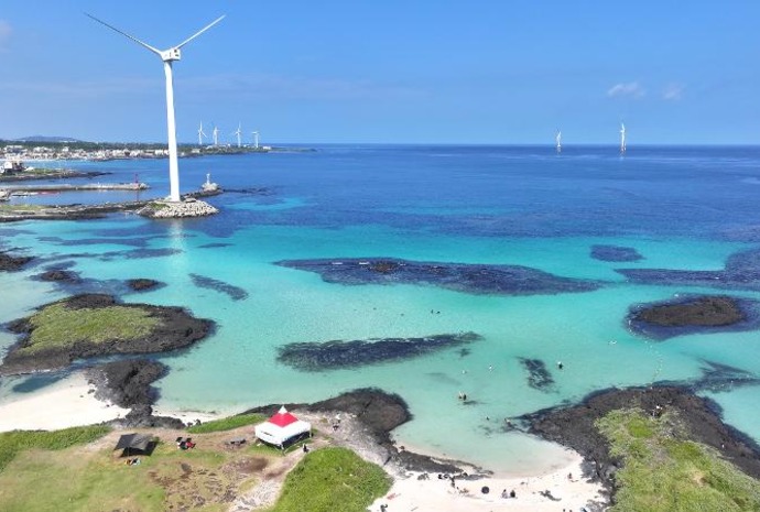 Conan Beach: snorkeling hot spot on Jeju Island