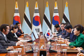 Korea, Botswana hold summit