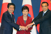 Leaders of S. Korea, Japan and China hold talks in more than 3 years