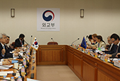 Korea, EU discuss partnerships in crisis management, science, IT