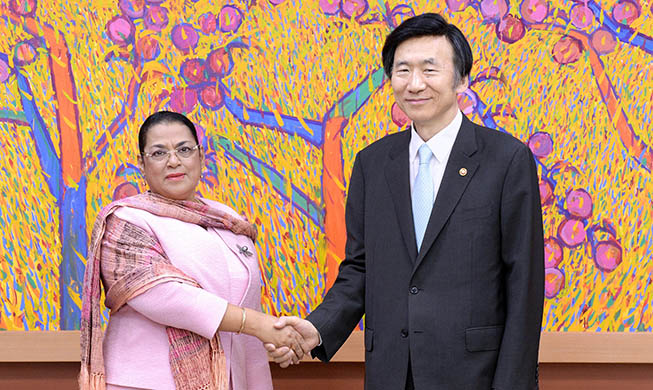 Korea, Madagascar strengthen business ties, security 