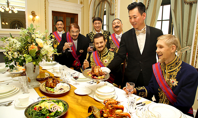 Korean imperial banquet reenacted after 110 years