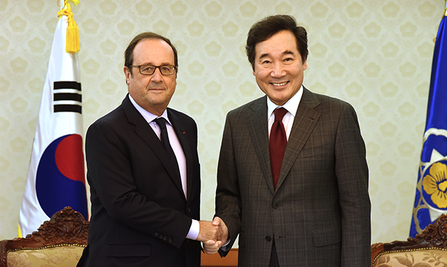 Prime Minister meets former French President Hollande