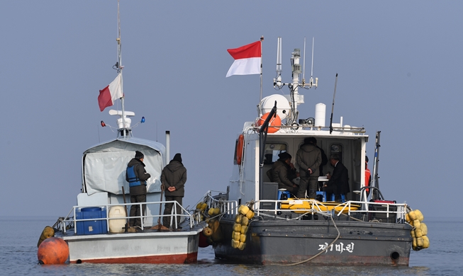 Koreas to share waterway for the first time in 65 years