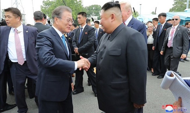 'Peace momentum to continue on Korean Peninsula despite NK missile launches'