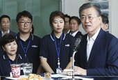 Opening Remarks by President Moon Jae-in During Visit to Parts and Materials Production Site