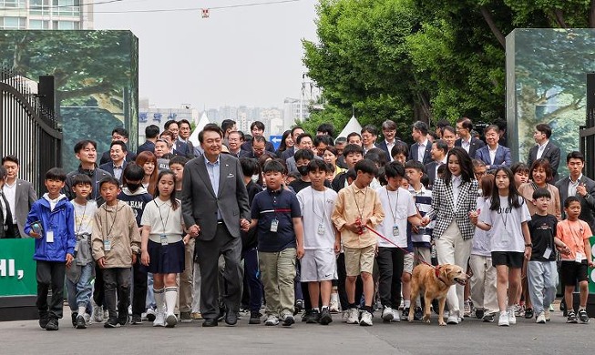 President Yoon, first lady enter new children's park with kids