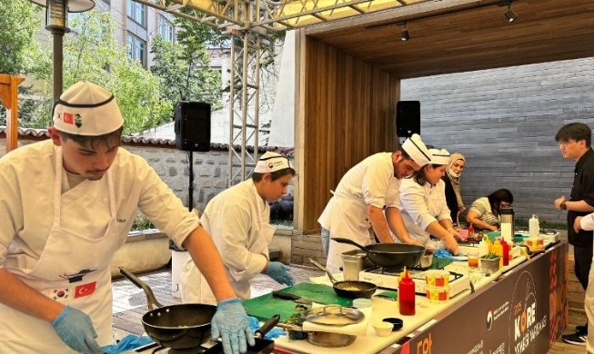 Sura thing: program to train int'l experts in Korean cuisine