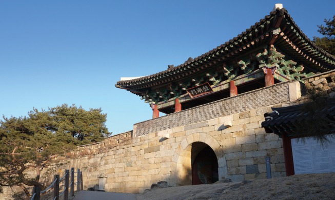 [Monthly KOREA] Modern Charm Nested in a Time-Honored Fortress