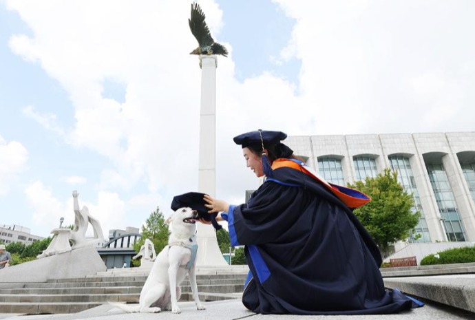 Matching graduation caps