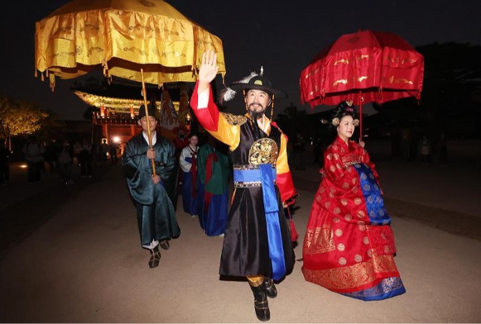 King Jeongjo's night out