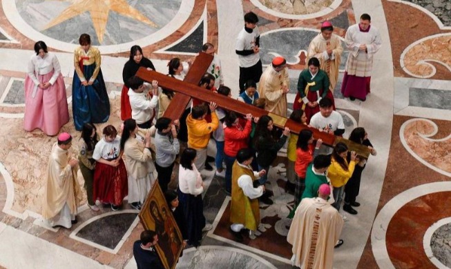 Myeongdong Cathedral houses 2 symbols of World Youth Day