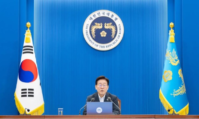 President Lee proposes selective voluntary military service