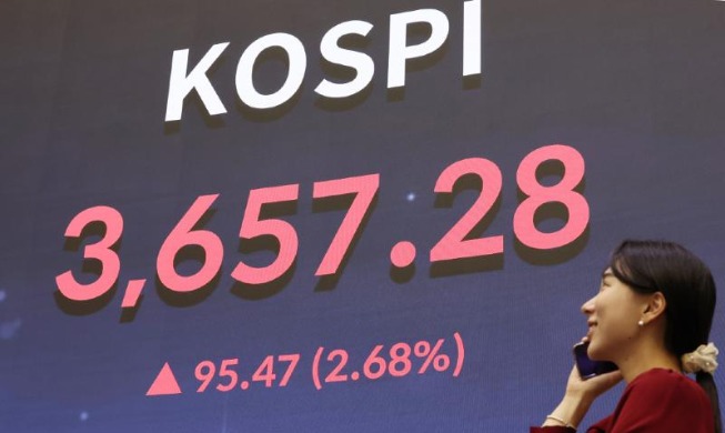 KOSPI breaks highs daily, market cap hits KRW 3,000T milestone