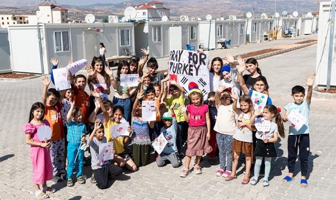 Korean Red Cross builds temp homes for Turkish quake victims