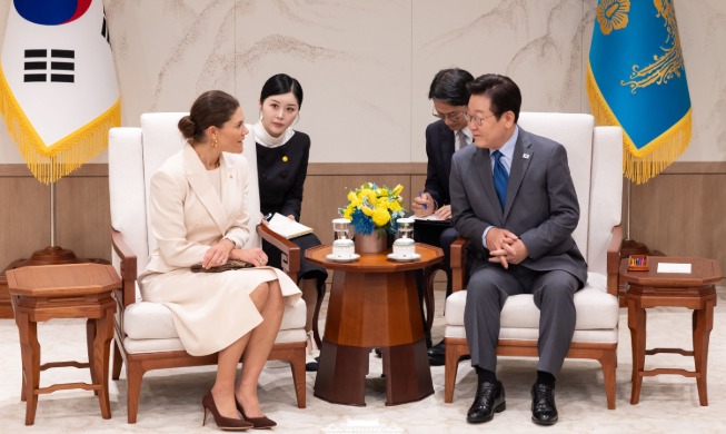 President Lee, Swedish princess talk high tech, green energy