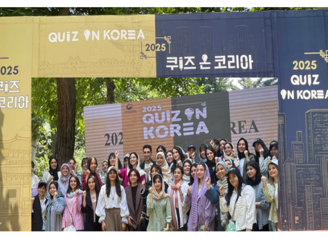 Iranian competes in quiz on Korean culture in Tehran