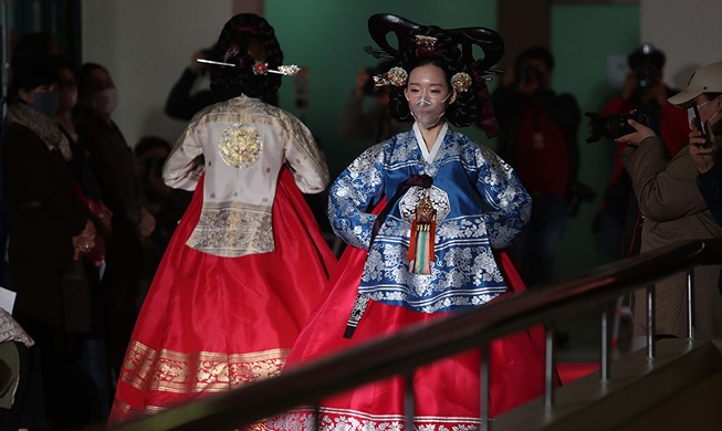 [Korea in photos] Star of today's fashion show: Hanbok