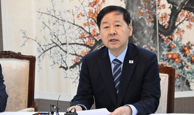'Entry into World Gov't Bond Index to calm FX, financial markets'