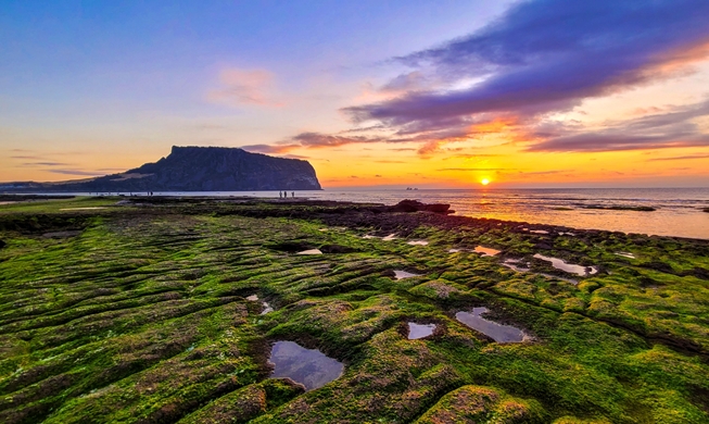 [100 top sites] ① Korean public picks leading tourism destinations