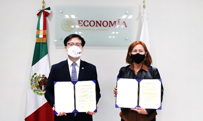 Free trade negotiations with Mexico resumed after 14 years