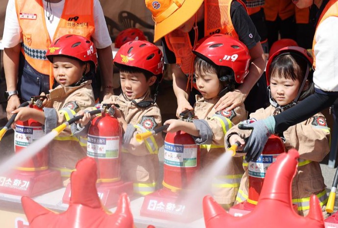 Toddler firefighters