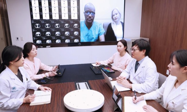 Healthcare sector to expand telemedicine for foreign patients
