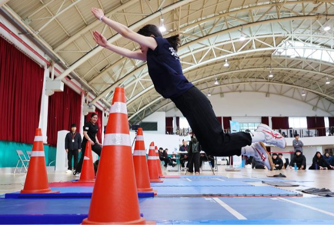 Physical fitness test for aspiring firefighters