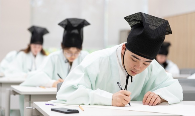 Foundation holds prelims for Korean-language, culture contests